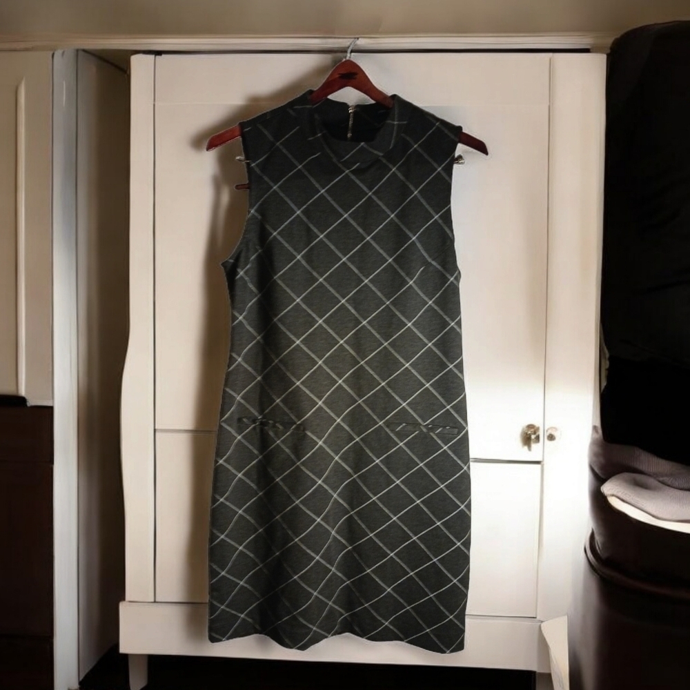 Sharagano Gray Sleeveless Dress Ladies Size 12 Geometric Office Easy Work Style